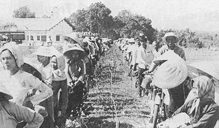 Lining up at checkpoint