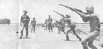 Sgt Gary Wills instructs