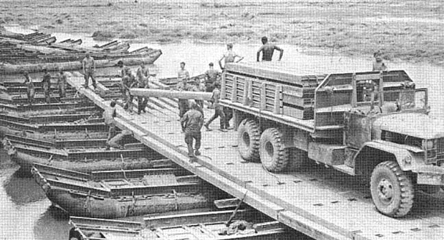 Pontoon bridge